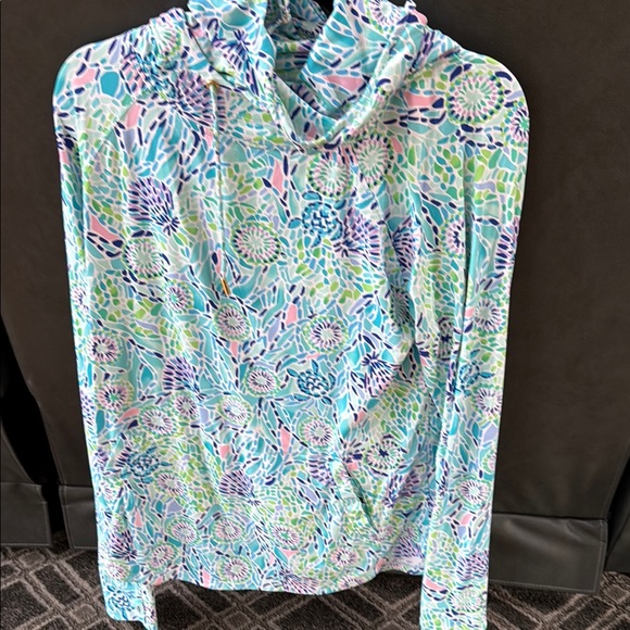 Lilly Pulitzer Tops - Lilly Pulitzer hoodie type top like new size large